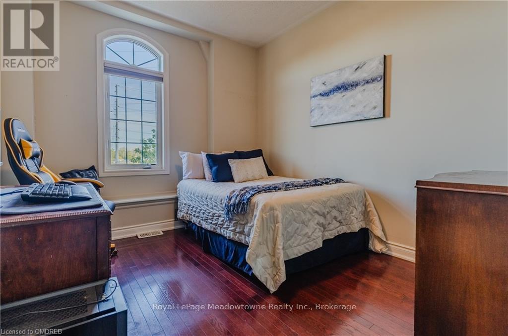 29 Premium Way, Mississauga, Ontario  L5B 1A1 - Photo 35 - W10418371