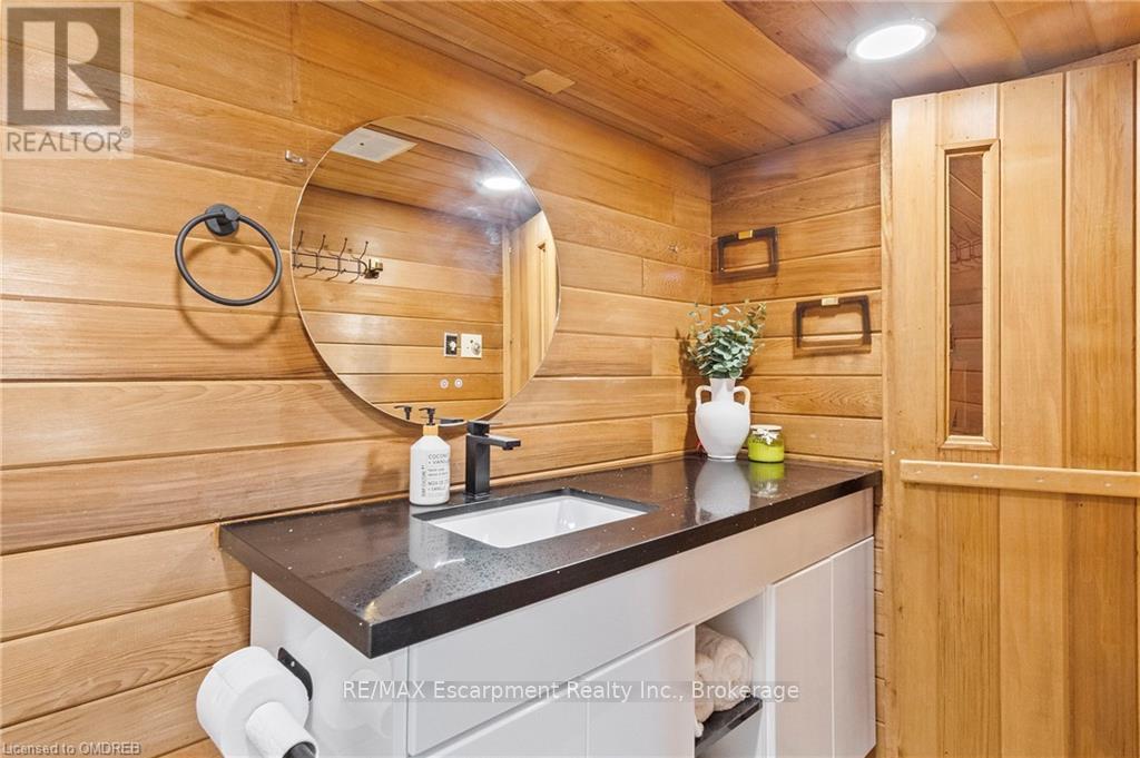 1401 Bridgestone Lane, Mississauga, Ontario  L5J 4E1 - Photo 29 - W10423638