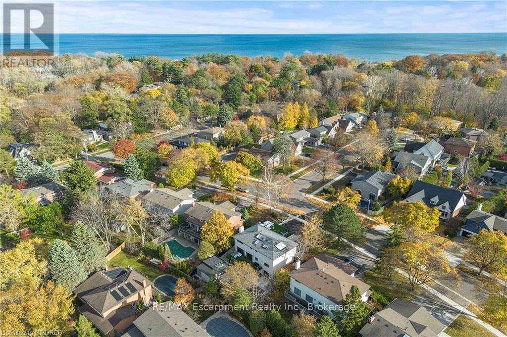 1401 Bridgestone Lane, Mississauga, Ontario  L5J 4E1 - Photo 33 - W10423638