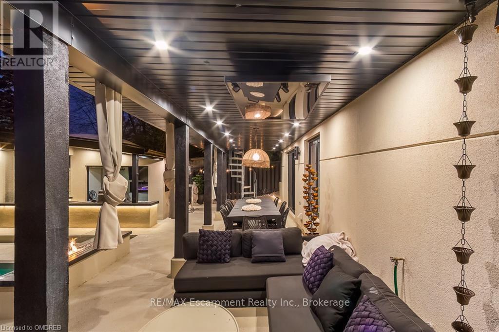 1401 Bridgestone Lane, Mississauga, Ontario  L5J 4E1 - Photo 37 - W10423638