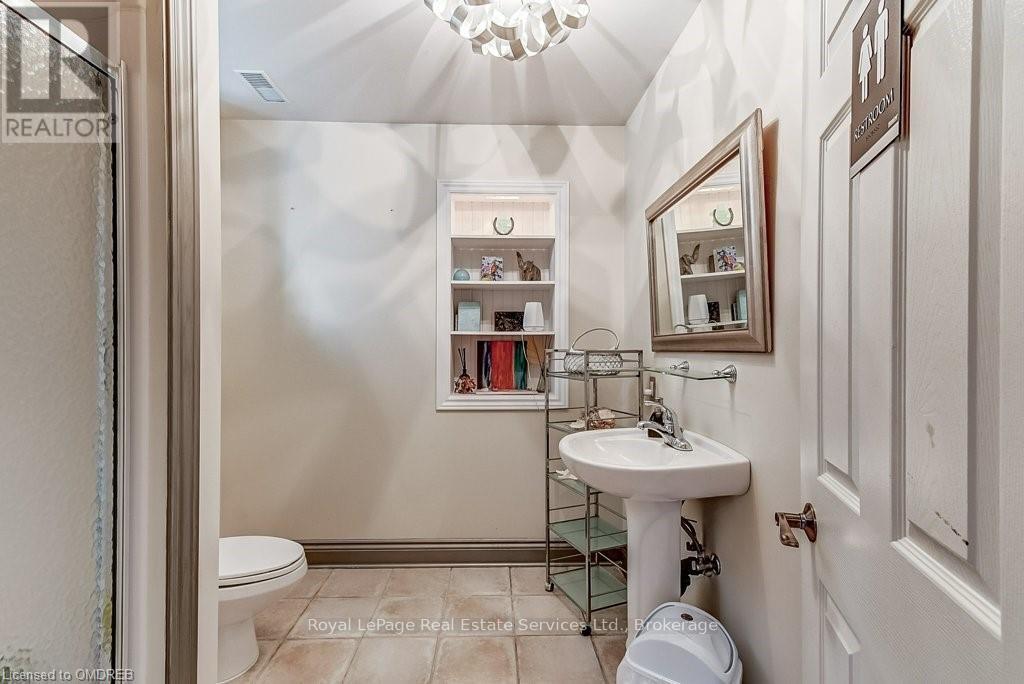 Lower - 110 Westside Drive, Oakville, Ontario  L6K 1P3 - Photo 11 - W10407349