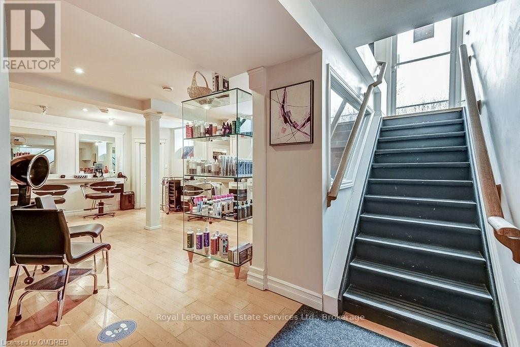 Lower - 110 Westside Drive, Oakville, Ontario  L6K 1P3 - Photo 3 - W10407349