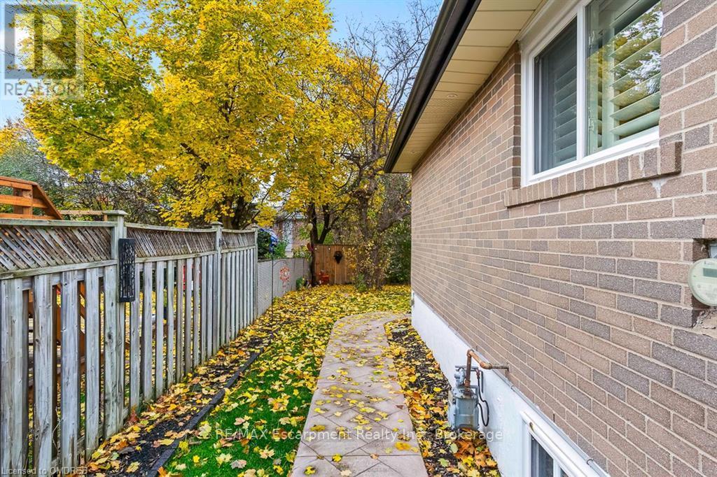 24 Willis Drive, Brampton, Ontario  L6W 1A9 - Photo 33 - W10929860