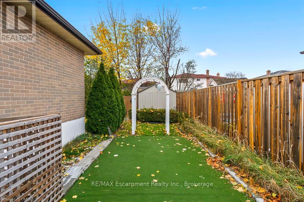24 Willis Drive, Brampton, Ontario  L6W 1A9 - Photo 36 - W10929860