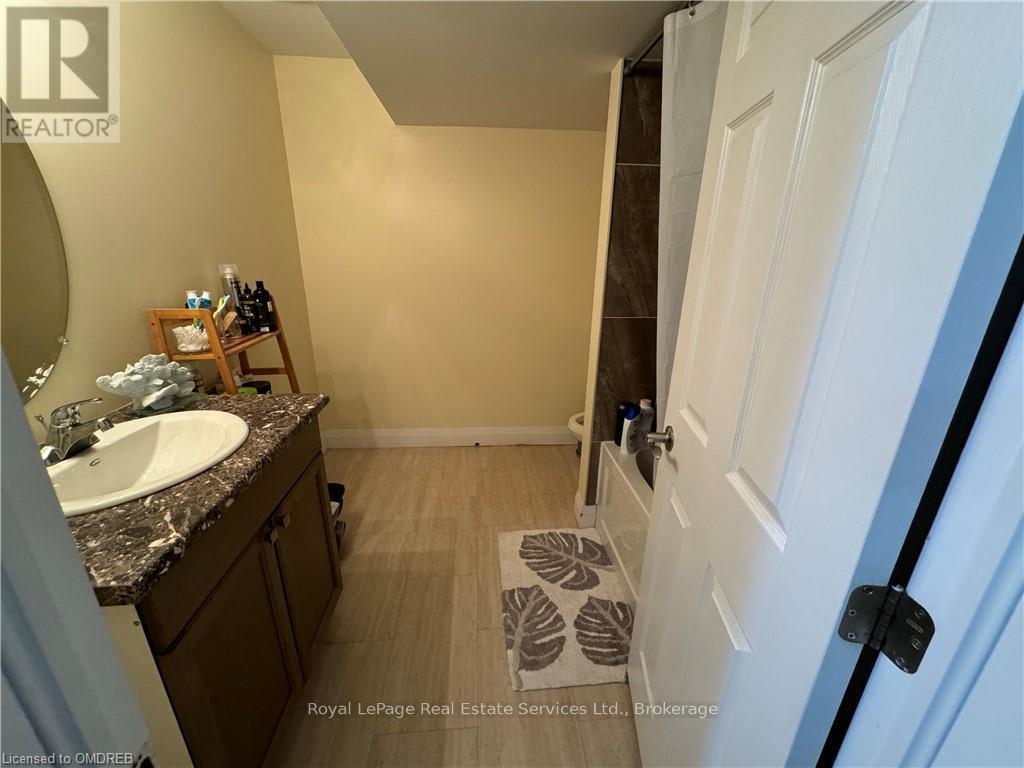 614 West 5th Street, Hamilton, Ontario  L9C 3R2 - Photo 10 - X10404344