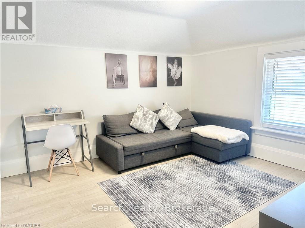 14 Kennedy Avenue, Kitchener, Ontario  N2G 2Z8 - Photo 12 - X10404346