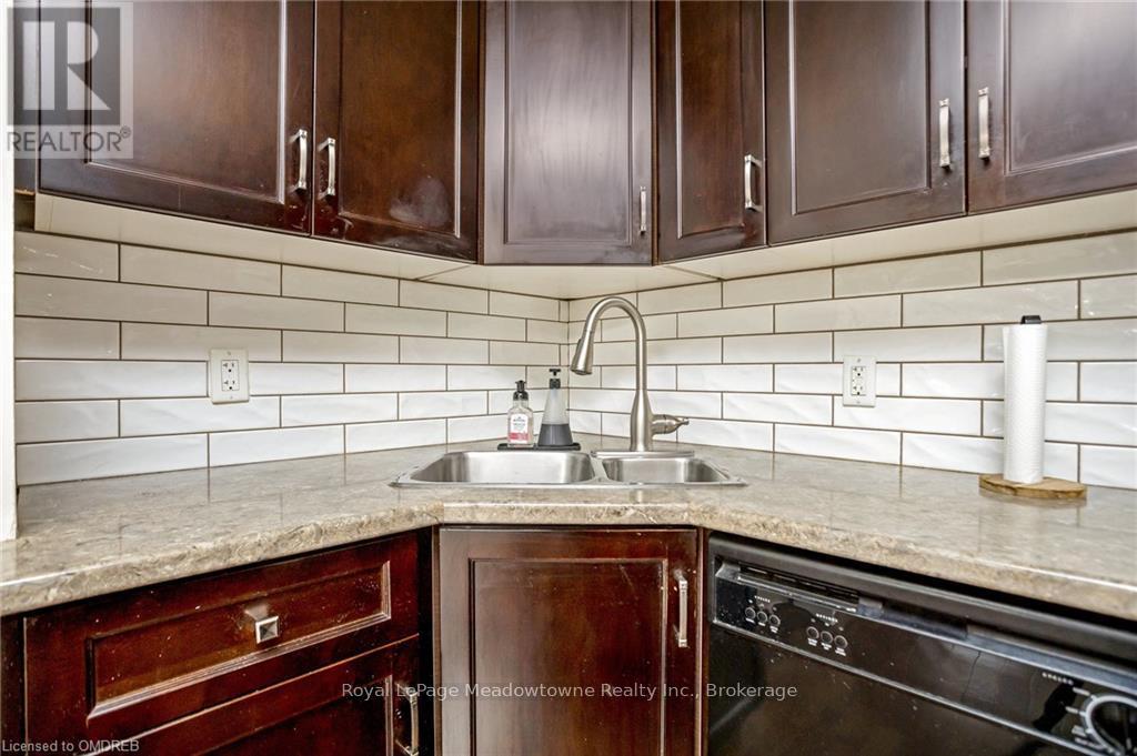 18 - 275 Old Huron Road, Kitchener, Ontario  N2R 1P9 - Photo 12 - X10418225