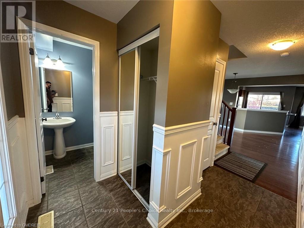 25 - 71 Garth Massey Drive, Cambridge, Ontario  N1T 2G8 - Photo 10 - X10418406