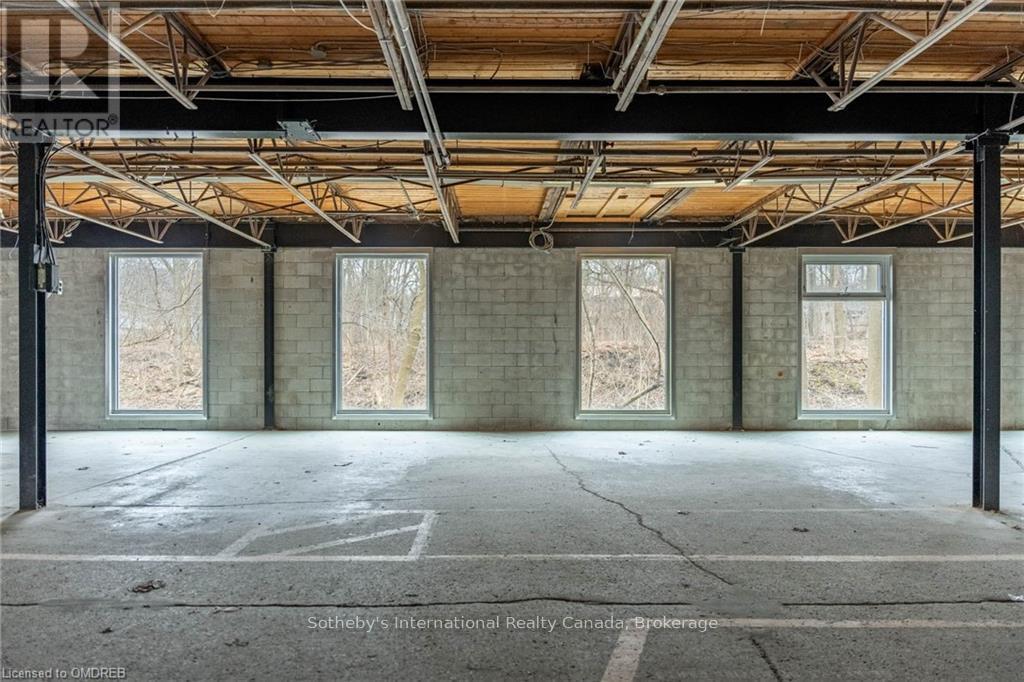 B-12 - 64 Hatt Street, Hamilton, Ontario  L9H 7T6 - Photo 2 - X10422864