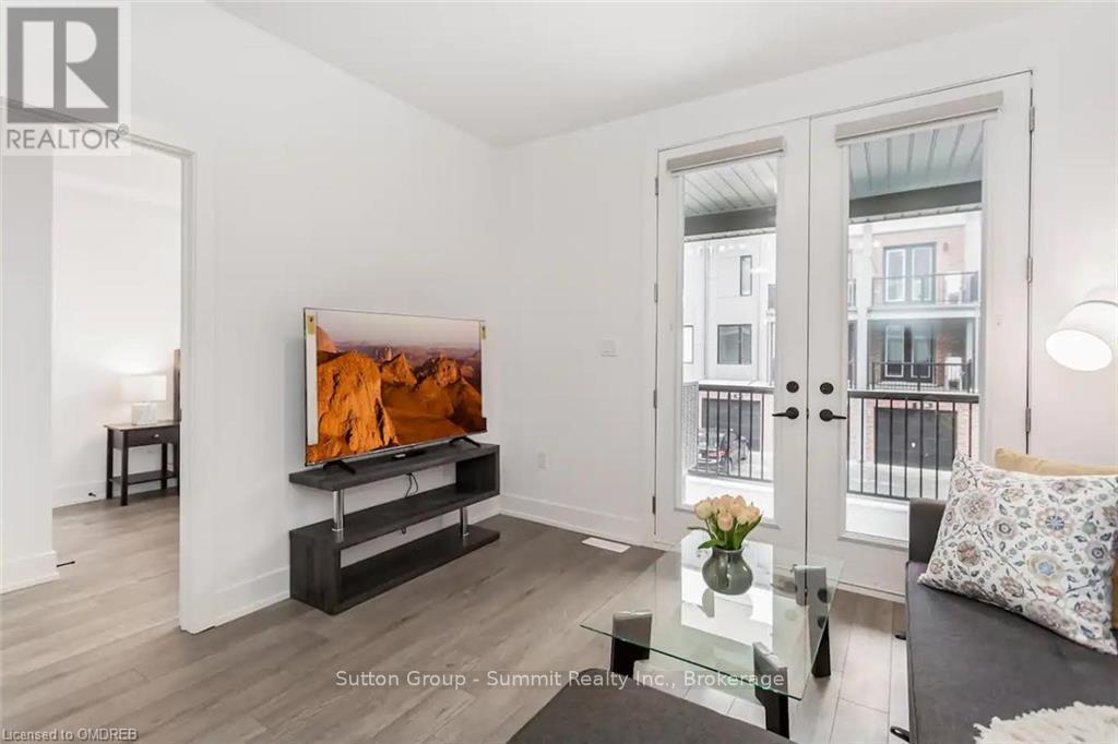 43 - 99 Roger Street, Waterloo, Ontario  L5L 3C2 - Photo 2 - X10422896