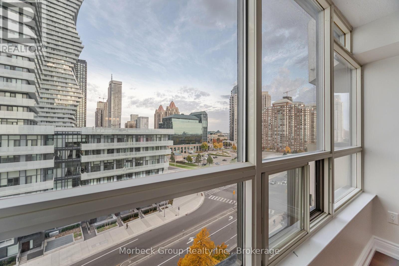 1004 - 400 Webb Drive, Mississauga, Ontario  L5B 3Z7 - Photo 22 - W10430811