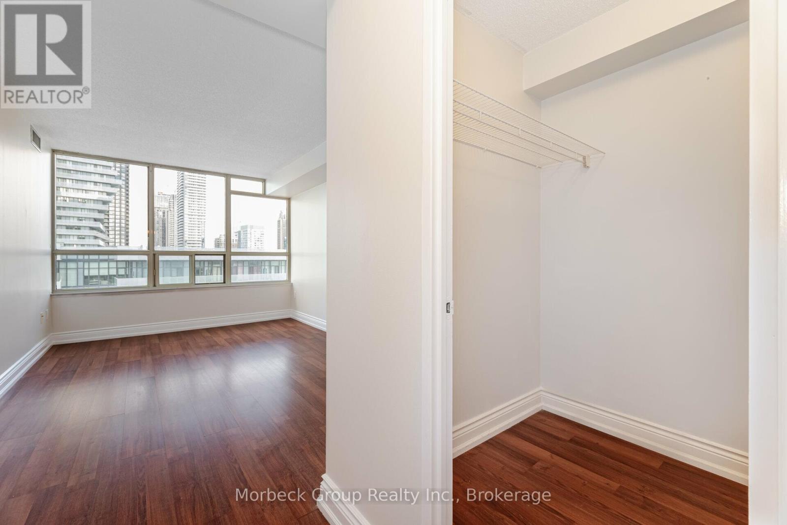 1004 - 400 Webb Drive, Mississauga, Ontario  L5B 3Z7 - Photo 26 - W10430811