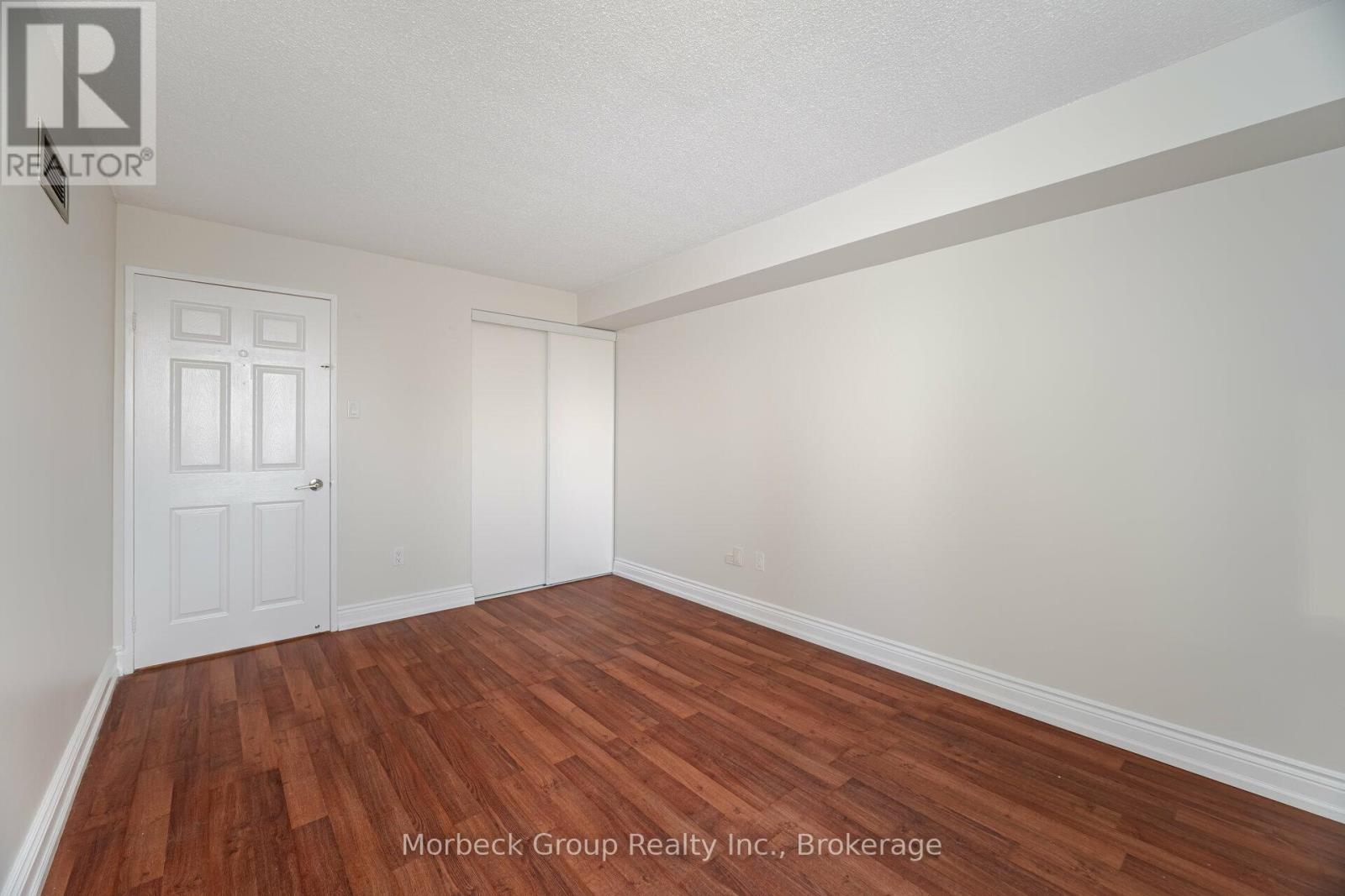 1004 - 400 Webb Drive, Mississauga, Ontario  L5B 3Z7 - Photo 29 - W10430811