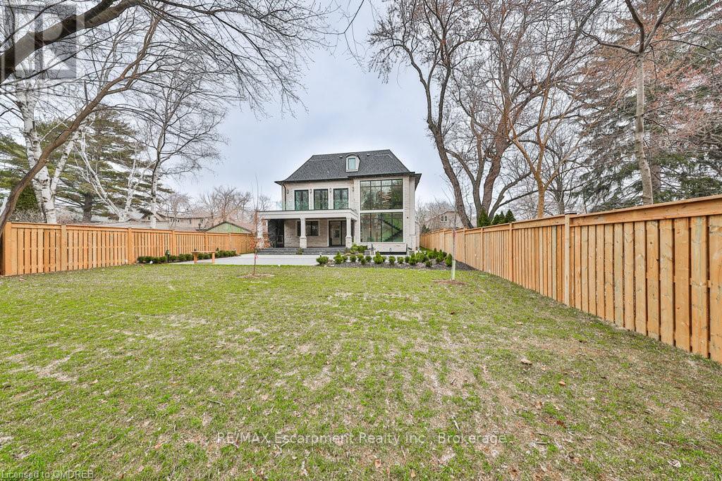 556 Fourth Line, Oakville, Ontario  L6L 5A7 - Photo 37 - W10441946