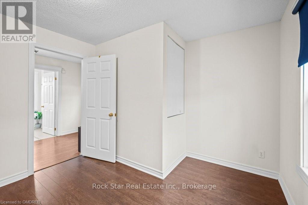 Upper - 15 Melrose Avenue N, Hamilton, Ontario  L8L 6X3 - Photo 12 - X10440844