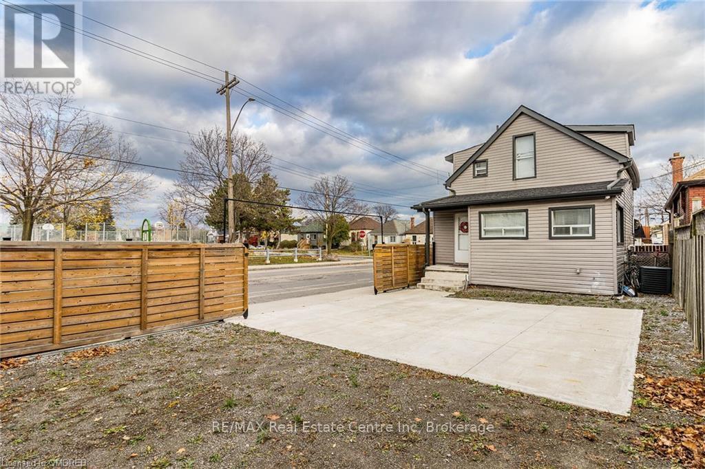195 Tragina Avenue N, Hamilton, Ontario  L8H 5C7 - Photo 13 - X11280440