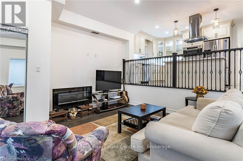 195 Tragina Avenue N, Hamilton, Ontario  L8H 5C7 - Photo 4 - X11280440