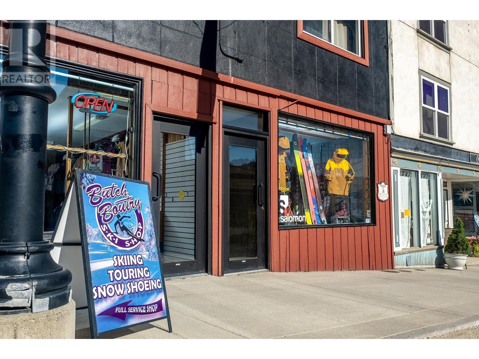 2080 WASHINGTON Street, rossland, British Columbia