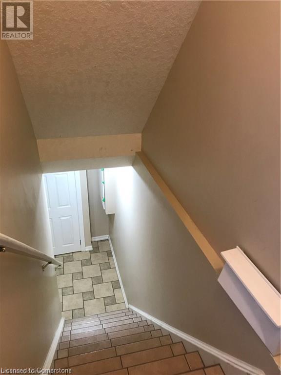 100 Periwinkle Street, Kitchener, Ontario  N2E 4C7 - Photo 15 - 40682972