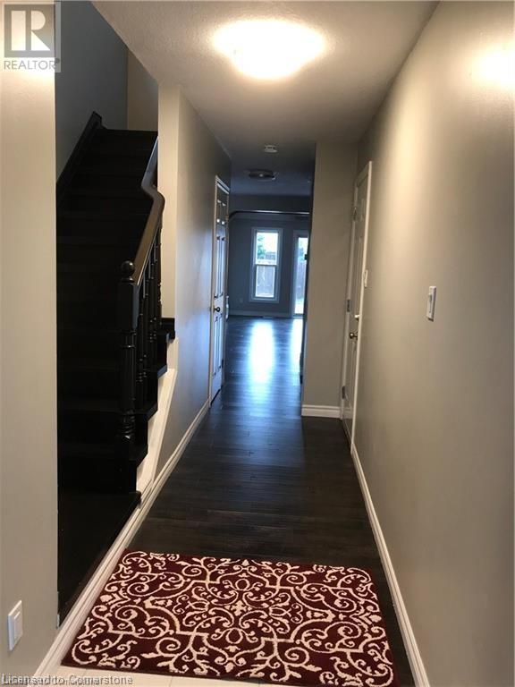 100 Periwinkle Street, Kitchener, Ontario  N2E 4C7 - Photo 2 - 40682972