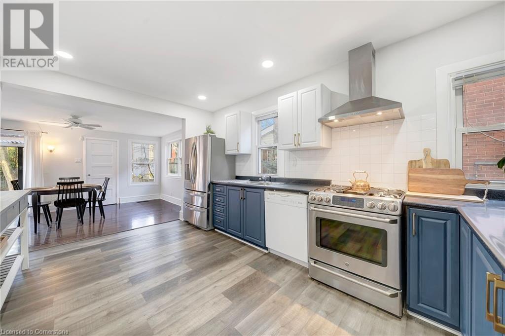 21 East 19th Street, Hamilton, Ontario  L9A 4R9 - Photo 12 - 40680985