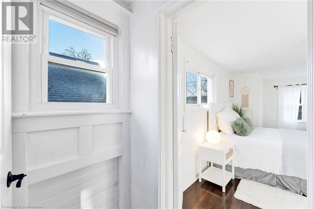 21 East 19th Street, Hamilton, Ontario  L9A 4R9 - Photo 19 - 40680985