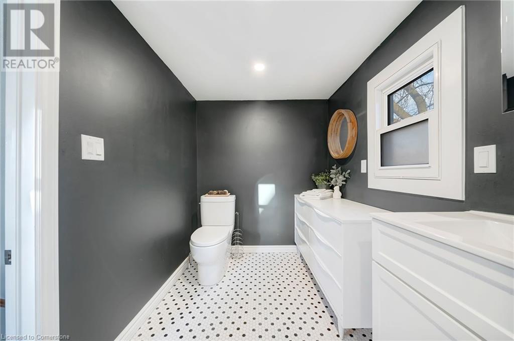 21 East 19th Street, Hamilton, Ontario  L9A 4R9 - Photo 25 - 40680985