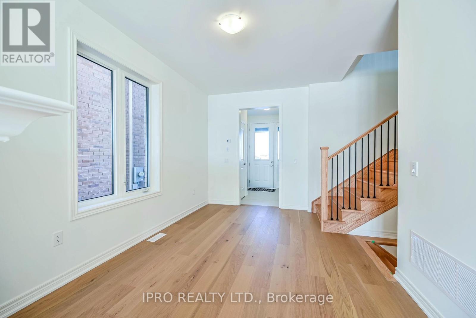 111 Picardy Drive, Hamilton, Ontario  L8J 0M9 - Photo 7 - X10874916