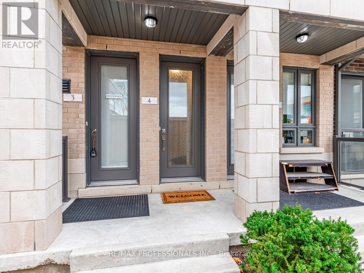 4 - 713 Lawrence Avenue W, Toronto, Ontario  M6A 0C6 - Photo 3 - W11825021