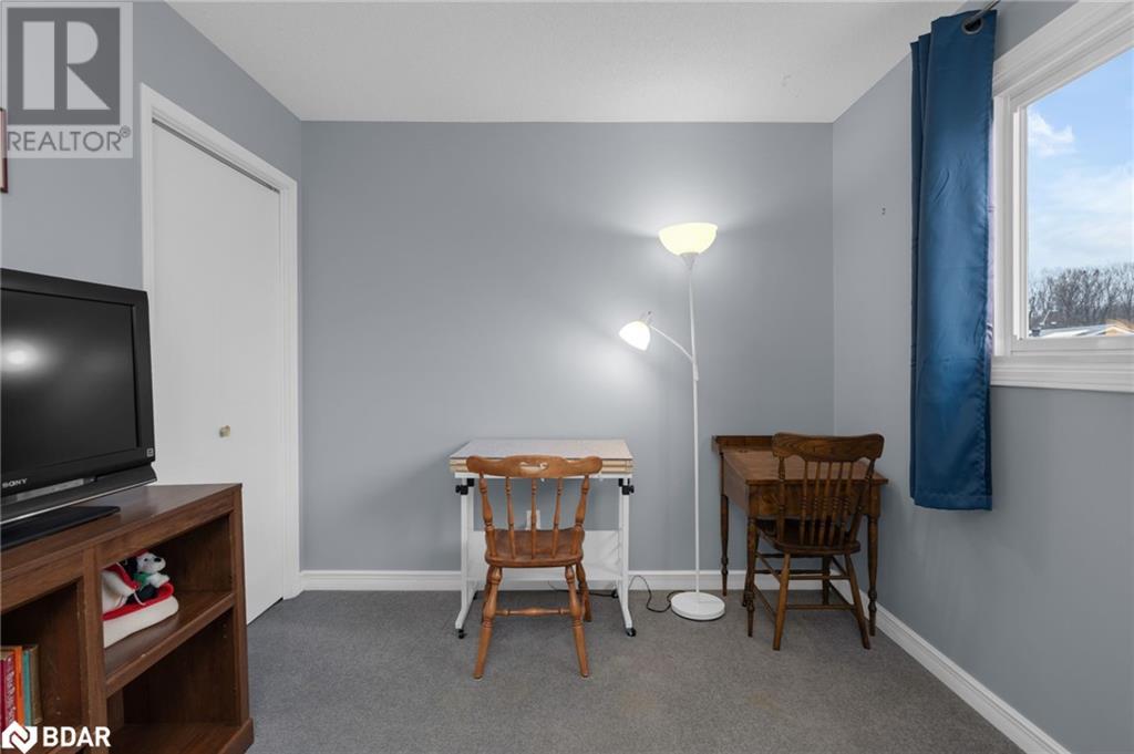 133 Cardinal Street, Barrie, Ontario  L4M 6G2 - Photo 15 - 40682615