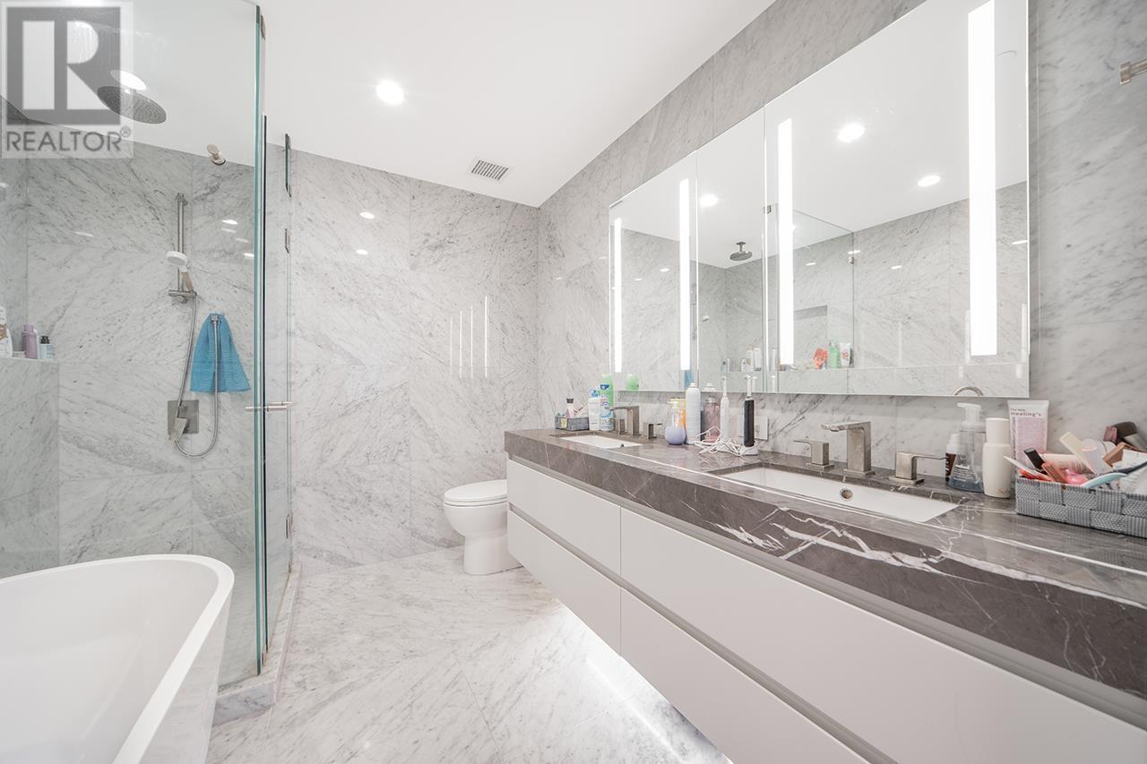 Listing Picture 15 of 17 : 1204 7433 CAMBIE STREET, Vancouver / 溫哥華 - 魯藝地產 Yvonne Lu Group - MLS Medallion Club Member