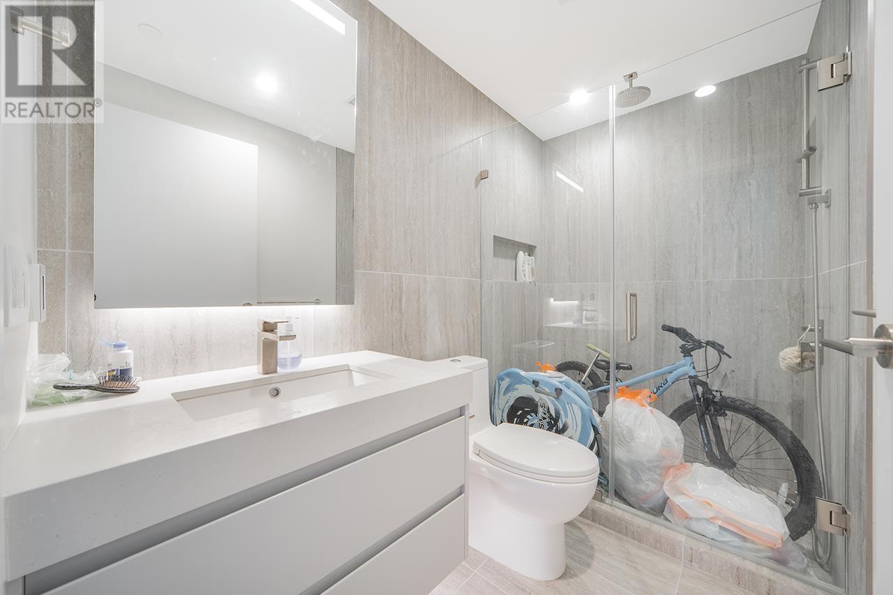 Listing Picture 12 of 17 : 1204 7433 CAMBIE STREET, Vancouver / 溫哥華 - 魯藝地產 Yvonne Lu Group - MLS Medallion Club Member