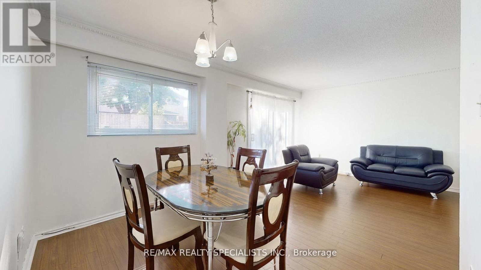 28 Abell Drive, Brampton, Ontario  L6V 2V8 - Photo 11 - W11825253