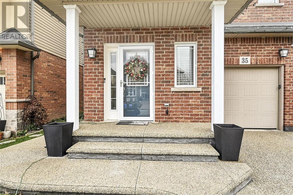 35 Willowbanks Terrace, Hamilton, Ontario  L8E 0C3 - Photo 3 - 40683171