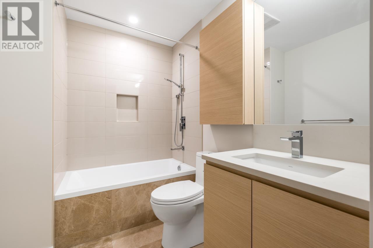 Listing Picture 19 of 32 : 1011 2186 GILMORE AVENUE, Burnaby / 本拿比 - 魯藝地產 Yvonne Lu Group - MLS Medallion Club Member