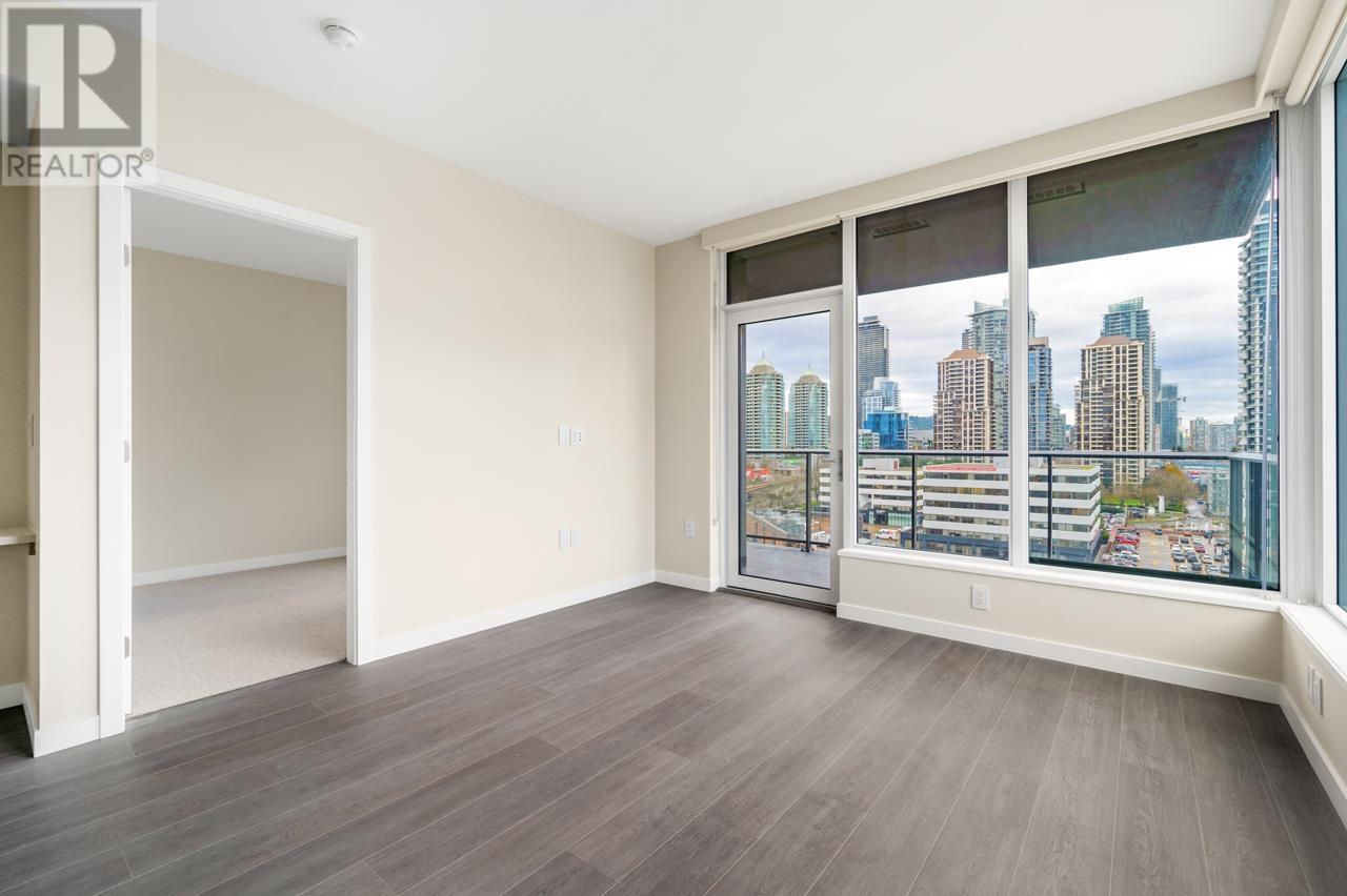 Listing Picture 12 of 32 : 1011 2186 GILMORE AVENUE, Burnaby / 本拿比 - 魯藝地產 Yvonne Lu Group - MLS Medallion Club Member