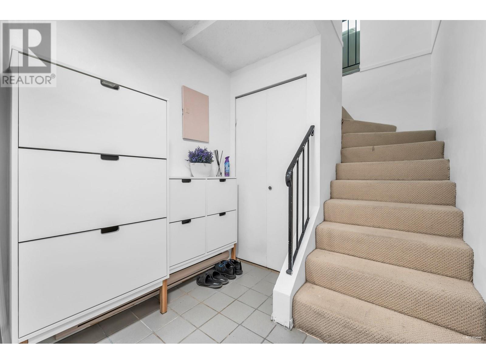 Listing Picture 20 of 22 : 203 8020 COLONIAL DRIVE, Richmond / 烈治文 - 魯藝地產 Yvonne Lu Group - MLS Medallion Club Member