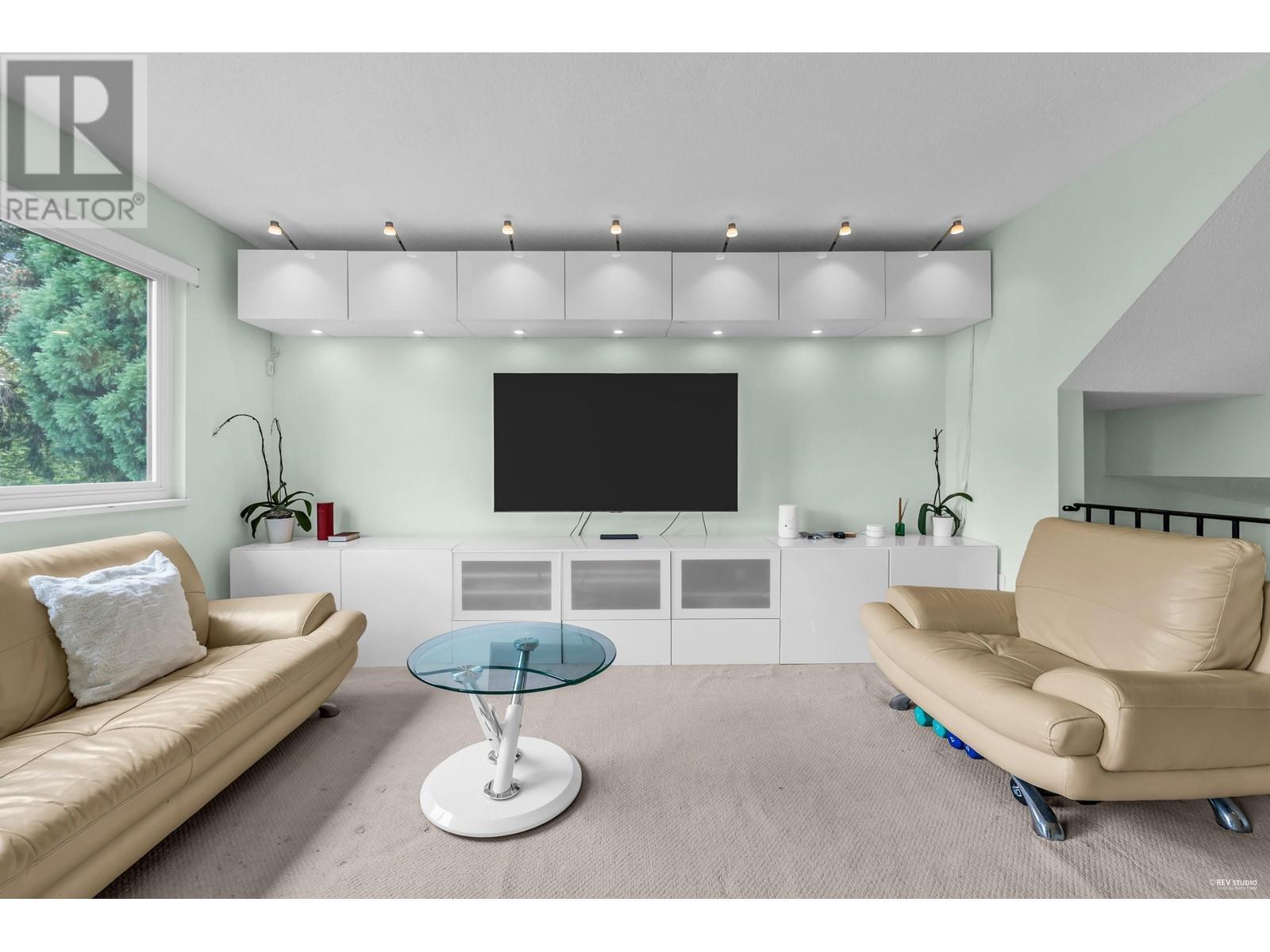 Listing Picture 3 of 22 : 203 8020 COLONIAL DRIVE, Richmond / 烈治文 - 魯藝地產 Yvonne Lu Group - MLS Medallion Club Member