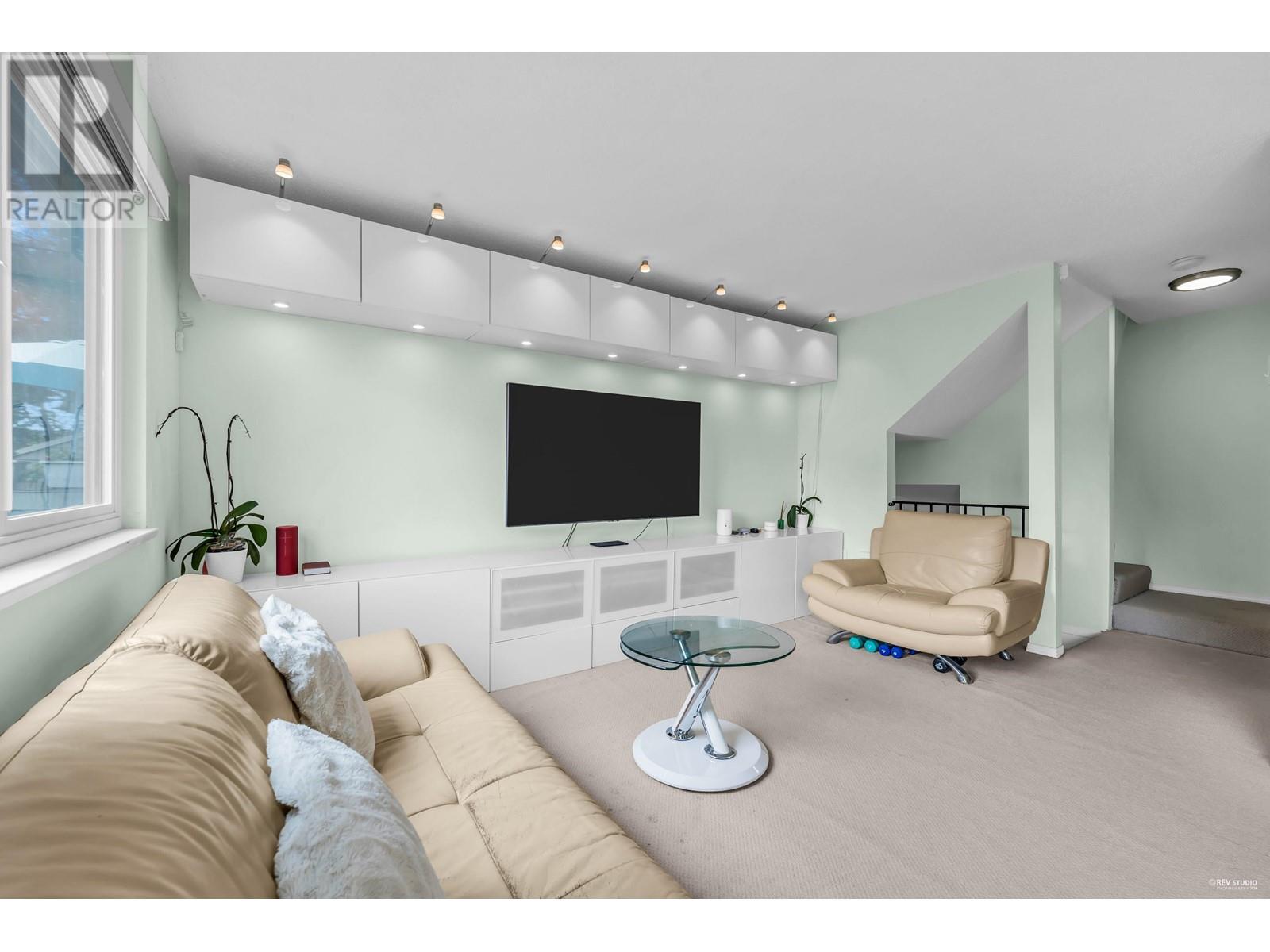 Listing Picture 4 of 22 : 203 8020 COLONIAL DRIVE, Richmond / 烈治文 - 魯藝地產 Yvonne Lu Group - MLS Medallion Club Member
