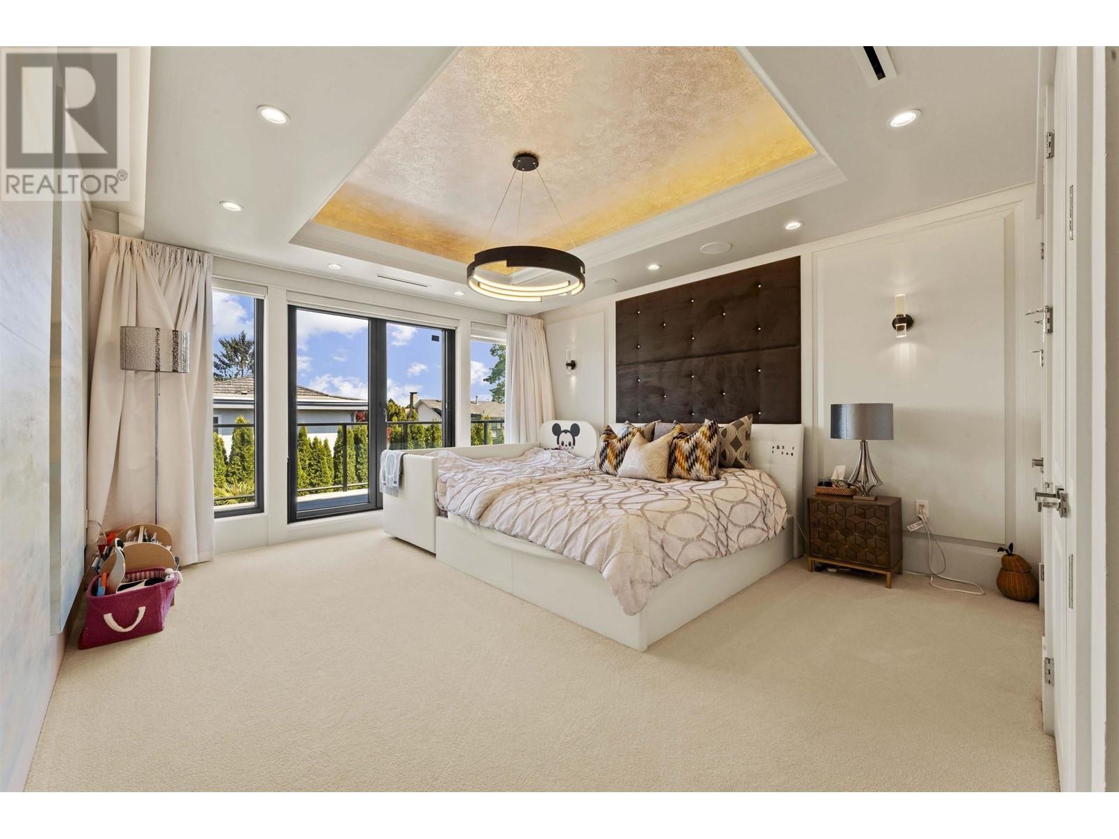 Listing Picture 18 of 33 : 6300 RIVERDALE DRIVE, Richmond / 烈治文 - 魯藝地產 Yvonne Lu Group - MLS Medallion Club Member