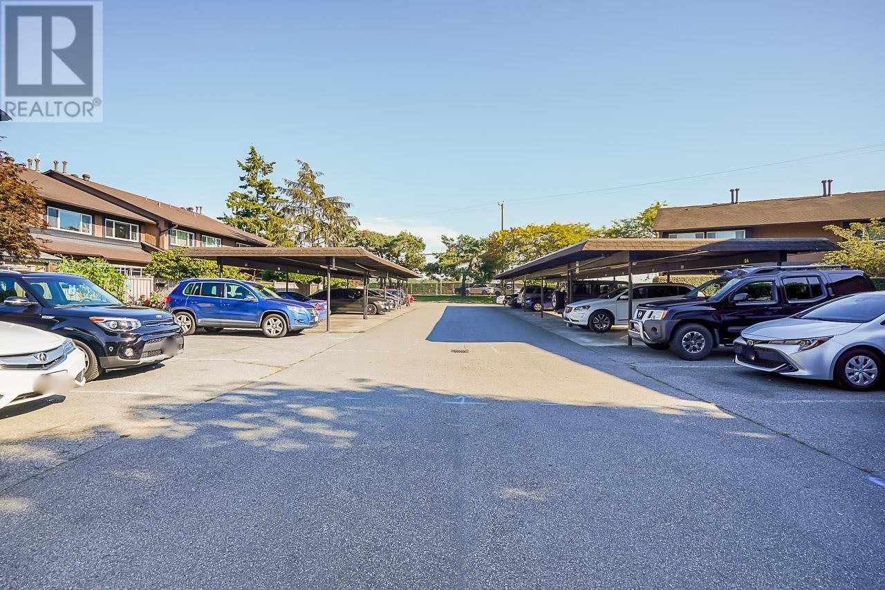 Listing Picture 3 of 29 : 36 10031 SWINTON CRESCENT, Richmond / 烈治文 - 魯藝地產 Yvonne Lu Group - MLS Medallion Club Member