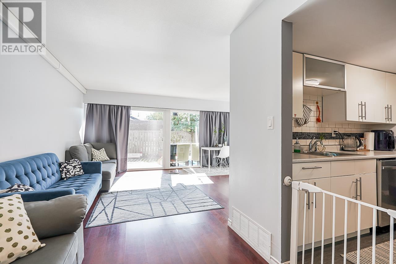 Listing Picture 12 of 29 : 36 10031 SWINTON CRESCENT, Richmond / 烈治文 - 魯藝地產 Yvonne Lu Group - MLS Medallion Club Member