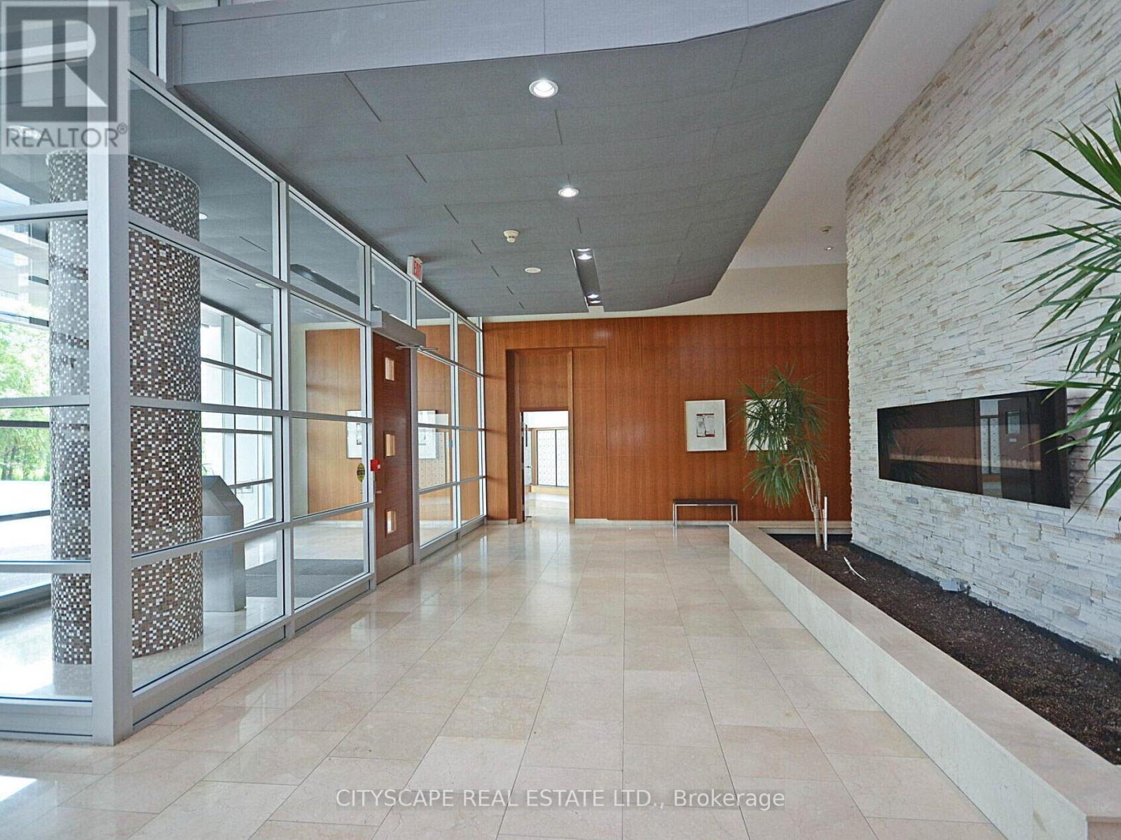 Property at 703 - 220 BURNHAMTHORPE ROAD W image 4