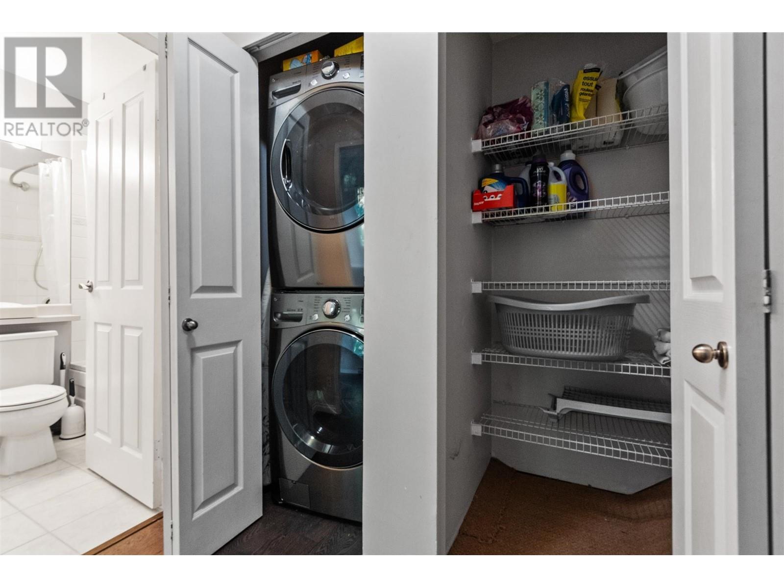 Listing Picture 17 of 20 : 13 7077 BERESFORD STREET, Burnaby / 本拿比 - 魯藝地產 Yvonne Lu Group - MLS Medallion Club Member