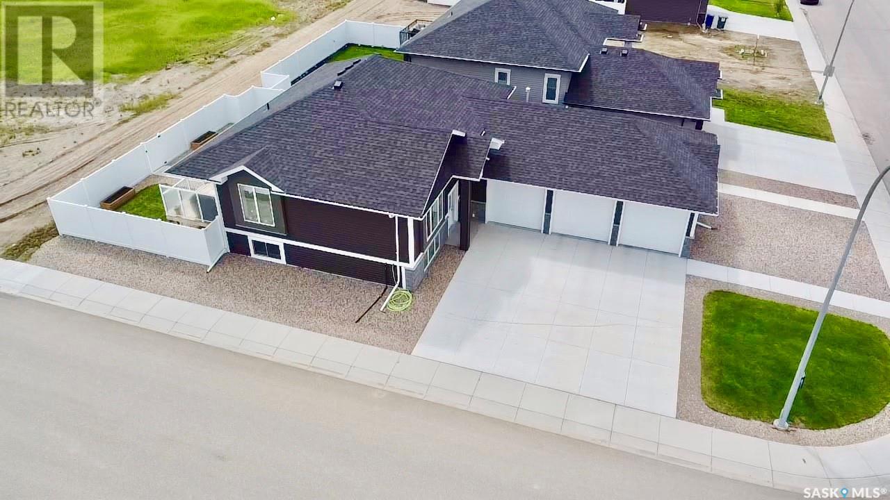 834 1st Avenue N, Warman, Saskatchewan  S0K 4S0 - Photo 38 - SK989011