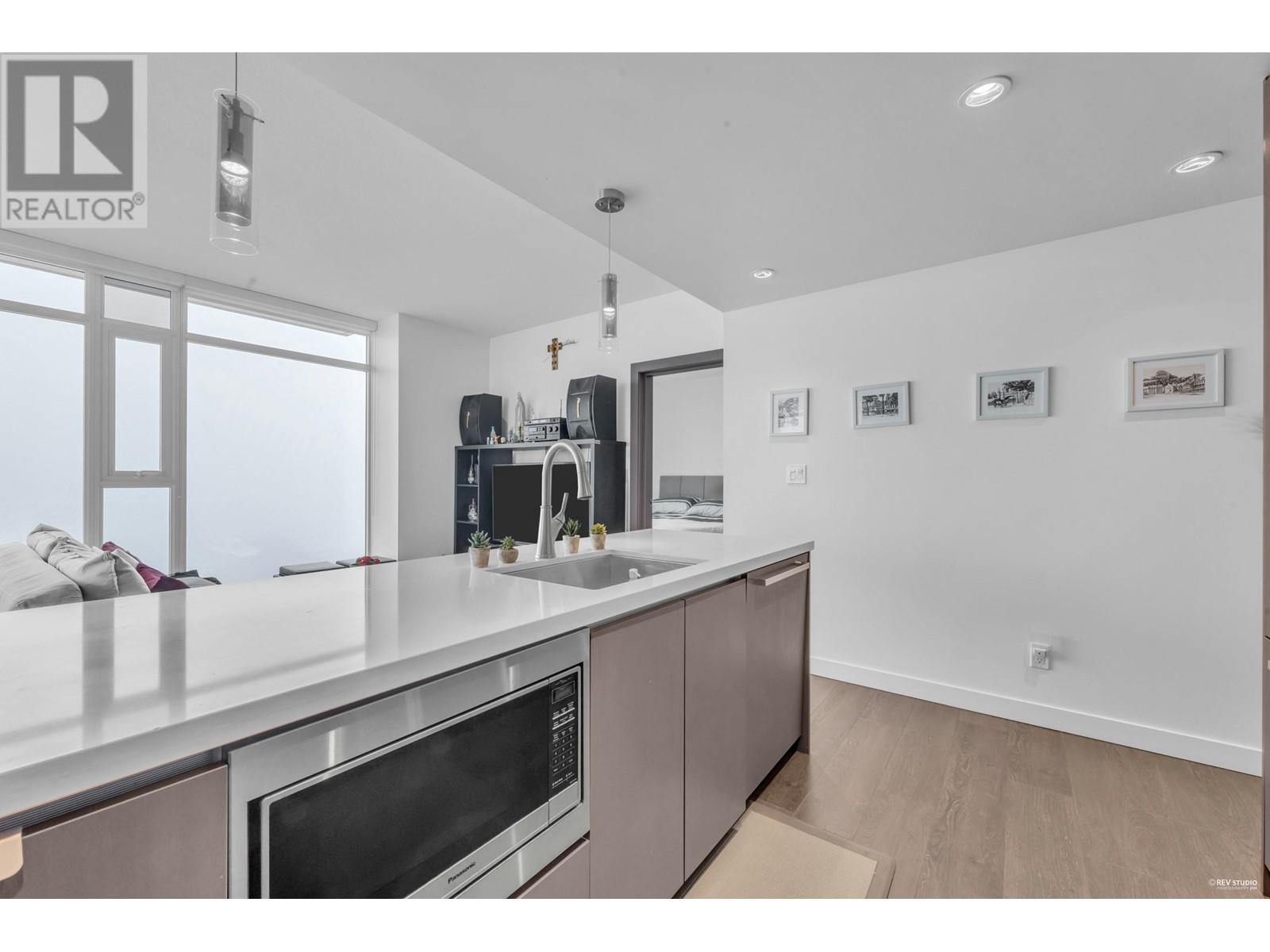 Listing Picture 10 of 40 : 3107 6538 NELSON AVENUE, Burnaby / 本拿比 - 魯藝地產 Yvonne Lu Group - MLS Medallion Club Member