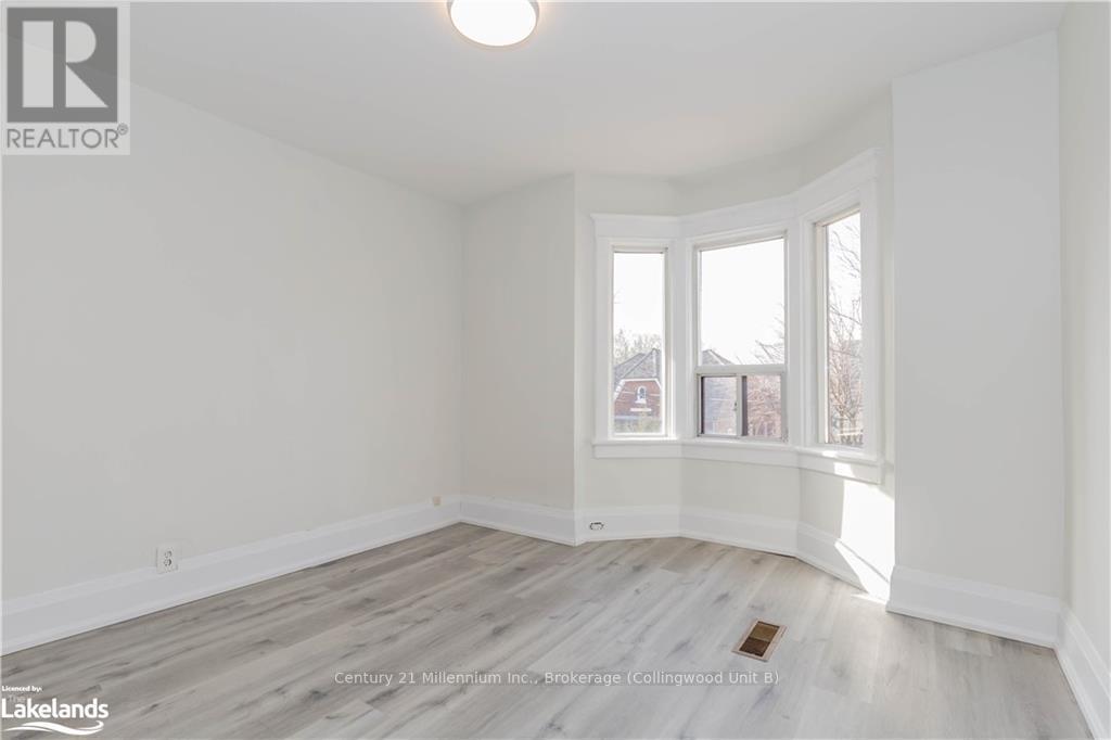 69 Laing Street, Toronto, Ontario  M4L 2N4 - Photo 14 - E10439444