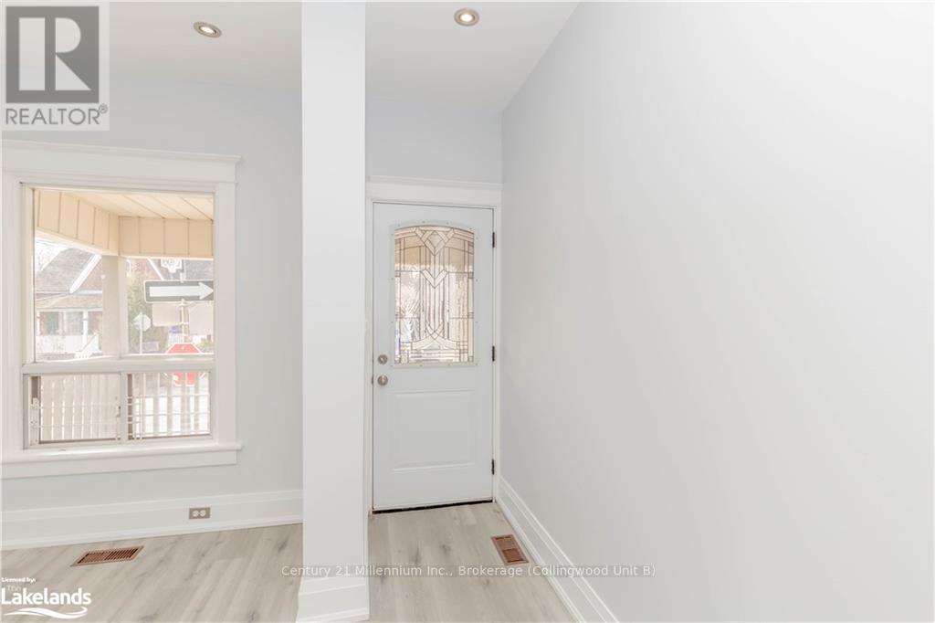 69 Laing Street, Toronto, Ontario  M4L 2N4 - Photo 6 - E10439444