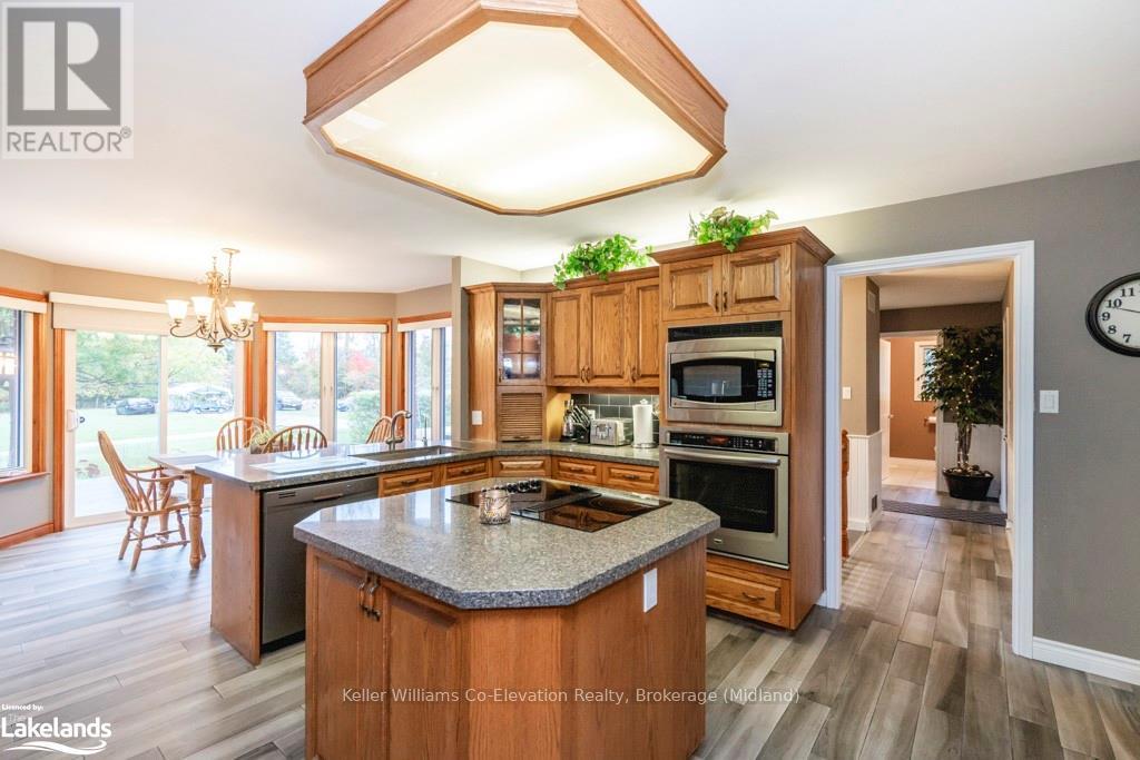 4060 10th Side Road, Bradford West Gwillimbury, Ontario  L3Z 3V2 - Photo 12 - N10439741