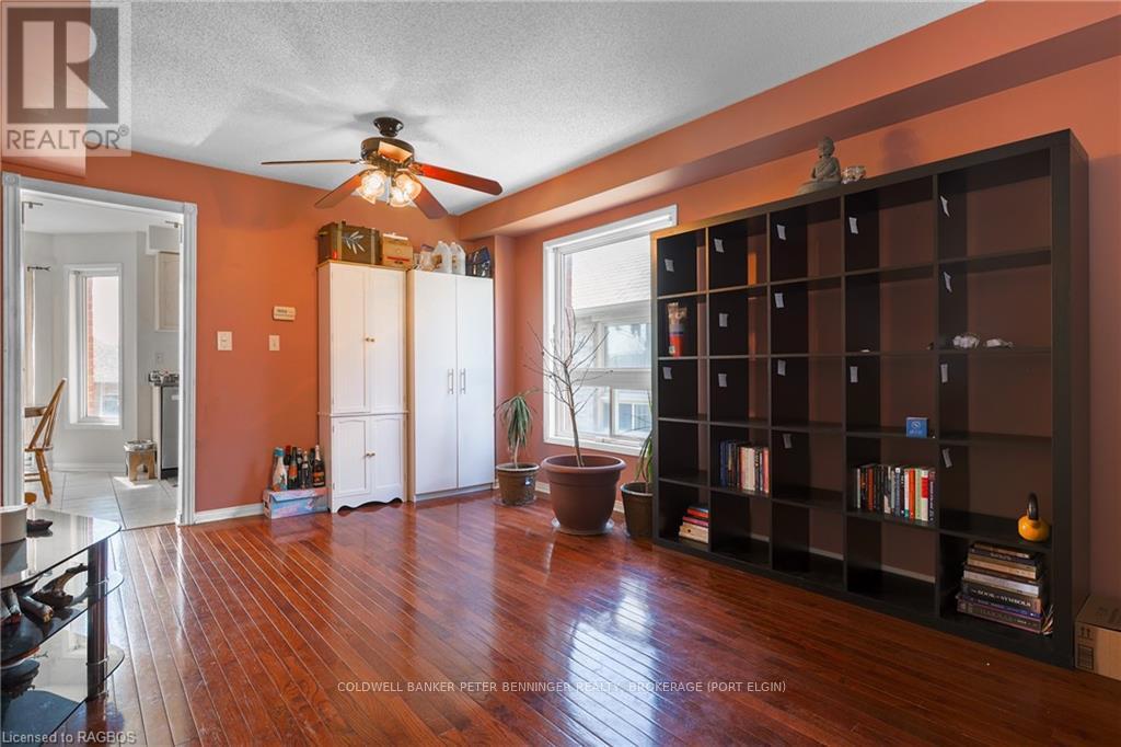 1964 Romina Street, Innisfil (Alcona), Ontario  L9S 4Y1 - Photo 5 - N10845855